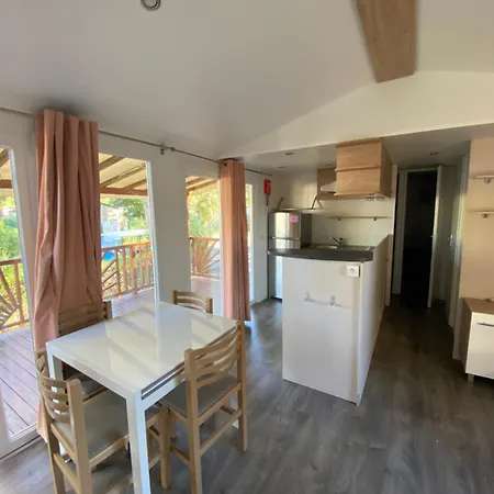 캠프장 Mobhilomme La Carabasse *